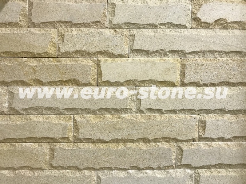 Камень песчаник бежевый со сколом