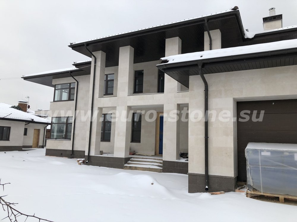 Отделка фасада доломитом