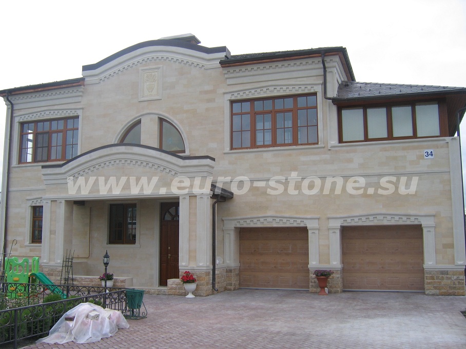 Облицовка фасада песчаником