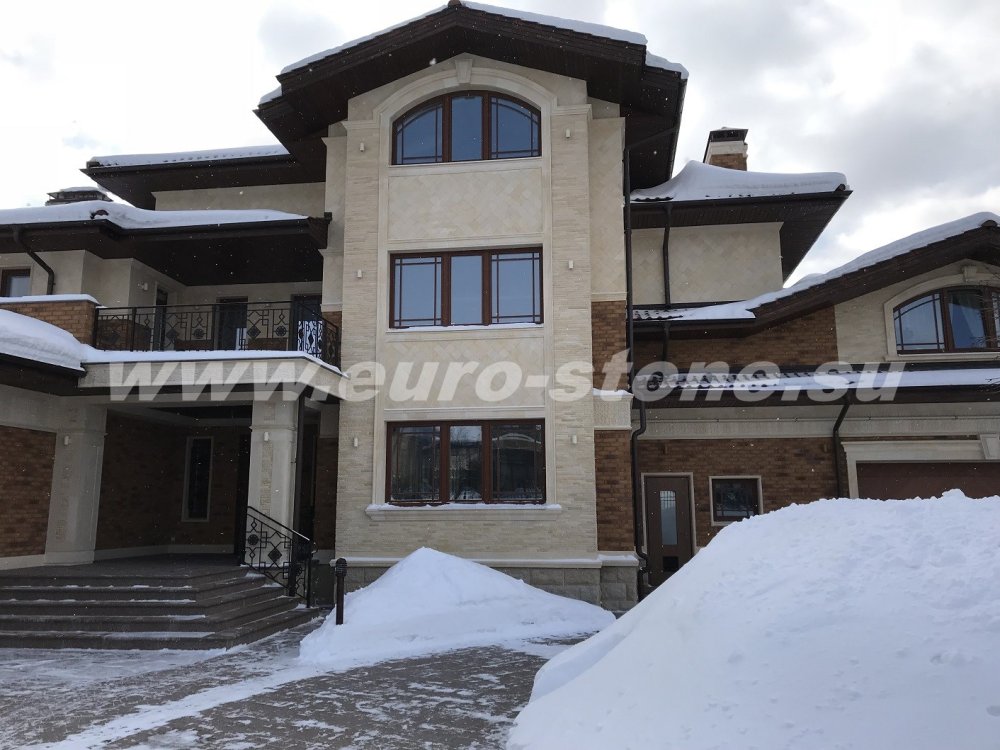 Фасадный декор из песчаника