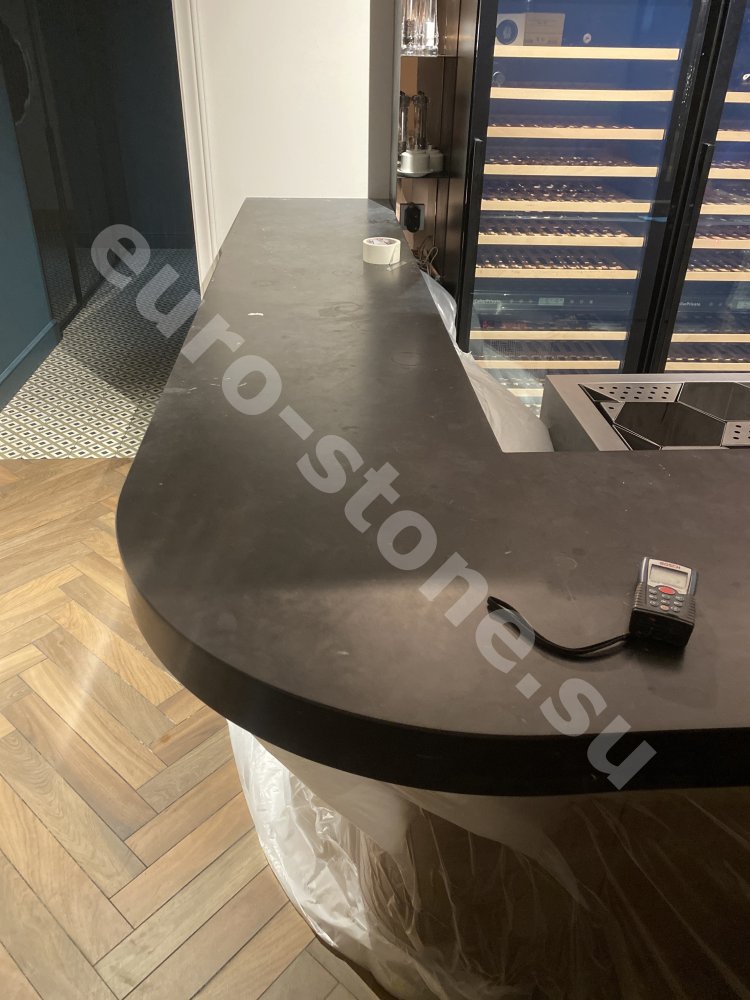 Барная стойка из черного мрамора на заказ