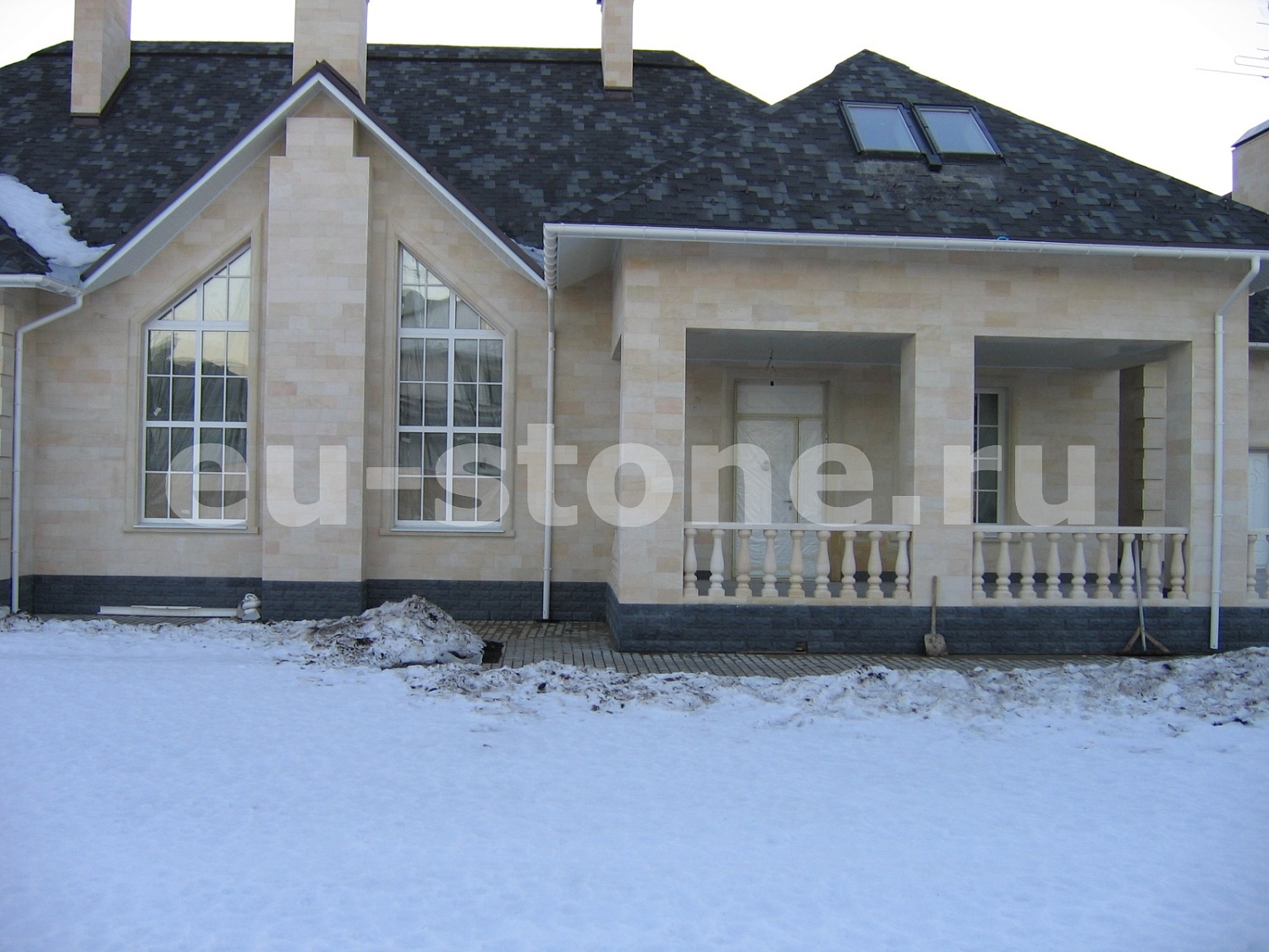 Облицовка фасада дома дагестанским камнем 320 м2