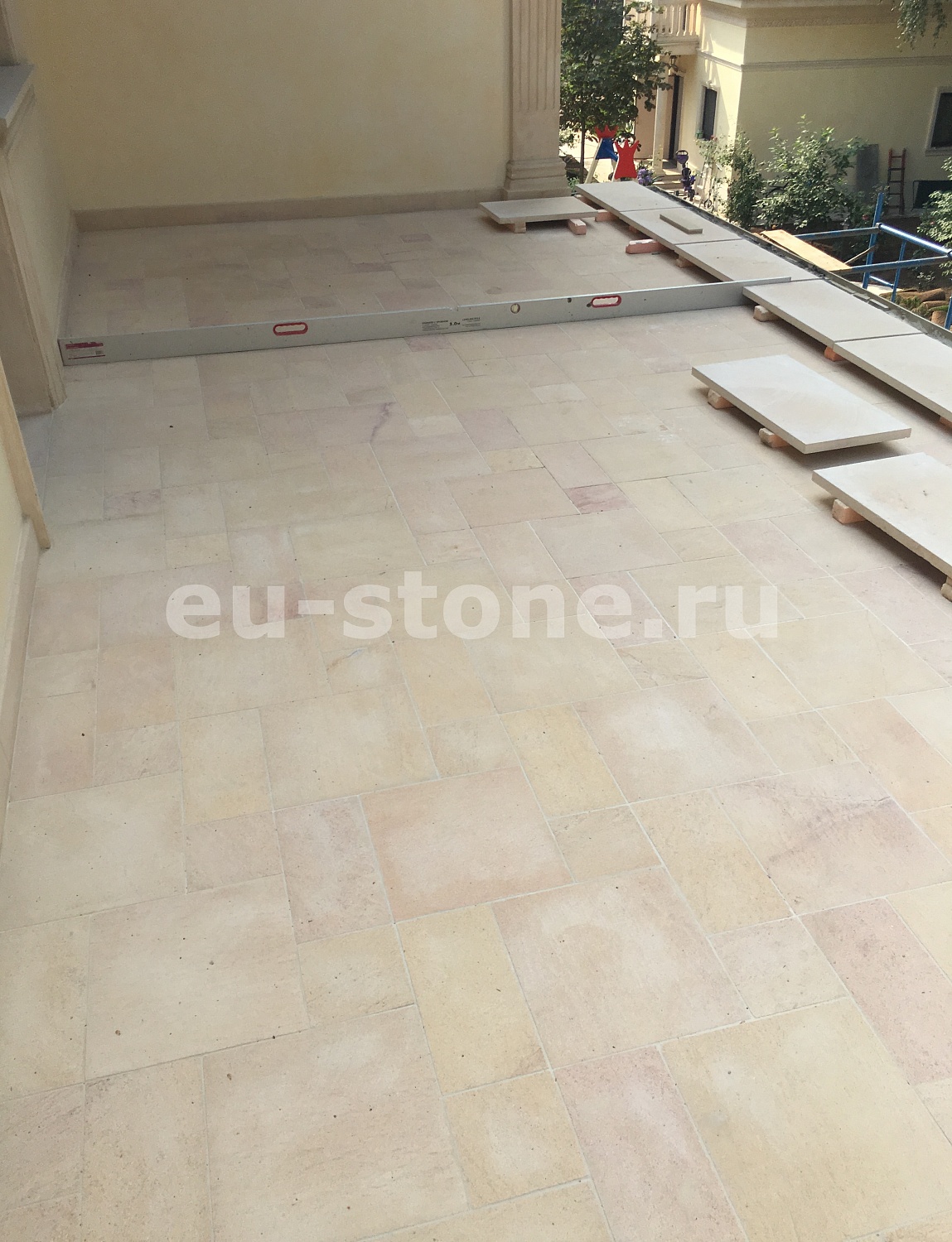 Песчаник розовый