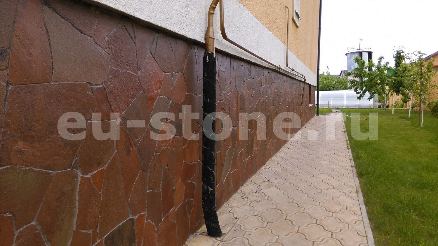 Песчаник красный