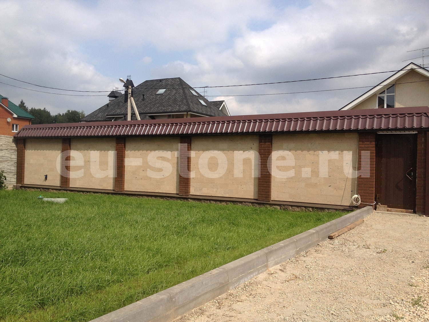 Серо-коричневый песчаник